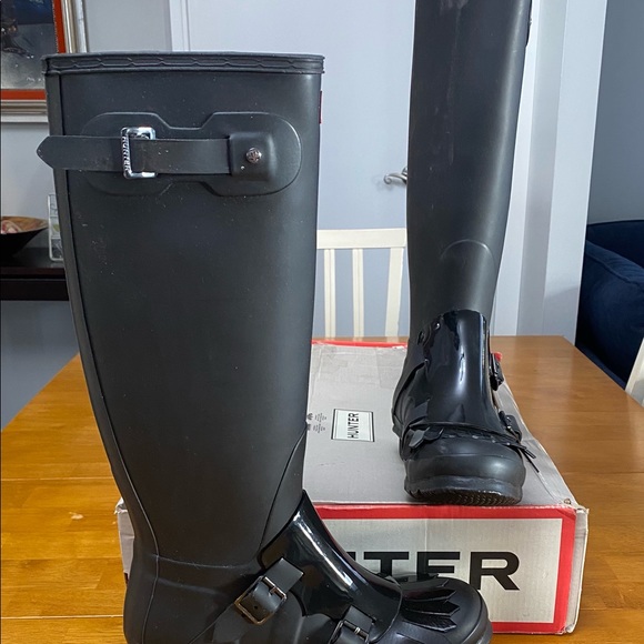 Women’s Tall Monk Hunter Boots. - Picture 2 of 7